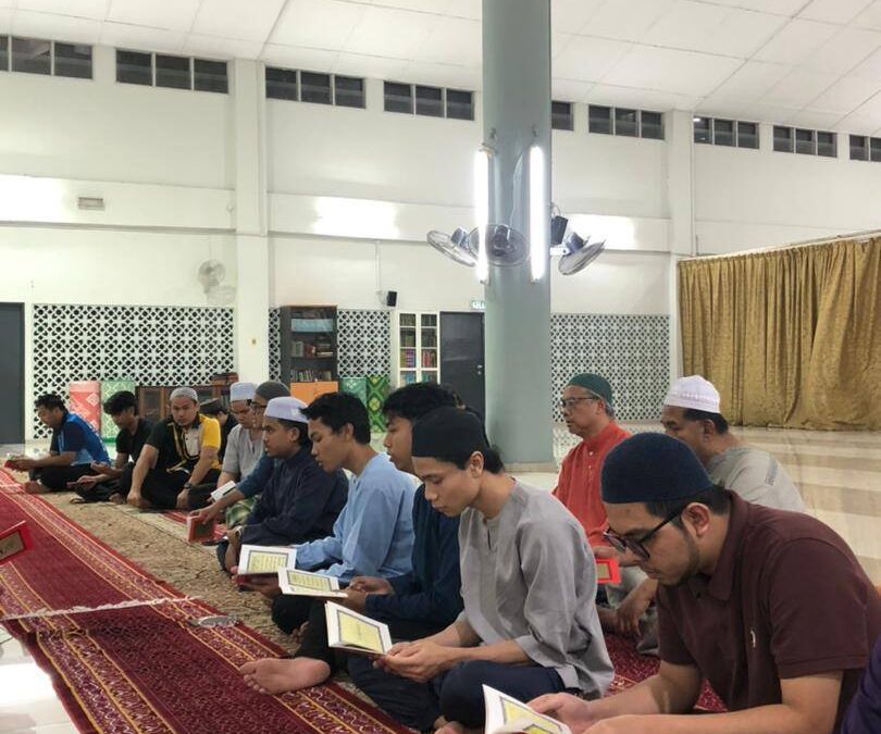 PROGRAM SOLAT HAJAT DAN CERAMAH ISRAK MIKRAJ IRINGI MAHASISWA KSJ HADAPI PEPERIKSAAN