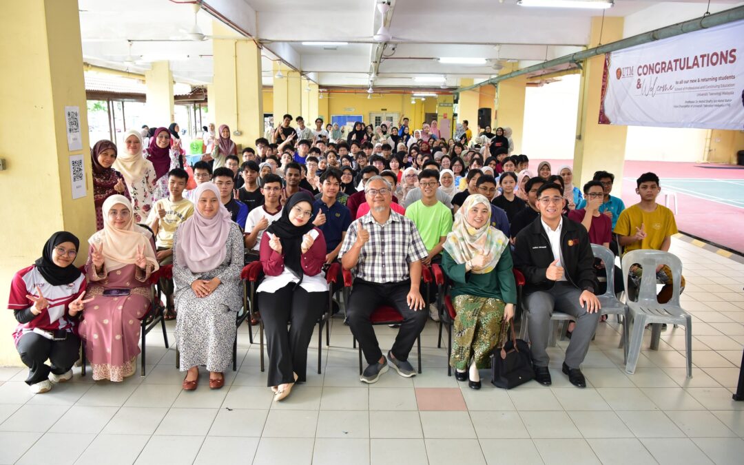 LIBRARY ON AIR @KSJ: SEMBANG SISWA TARIK MINAT PELAJAR TAHUN PERTAMA