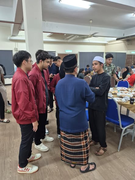 MAJLIS RAMAH MESRA ANAK-ANAK PERAK BERSAMA NAIB CANSELOR ERATKAN HUBUNGAN MAHASISWA